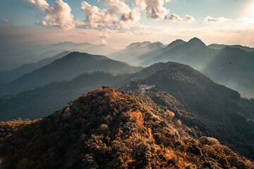 【高中风险地区最新名单最新,高中风险疫情区】